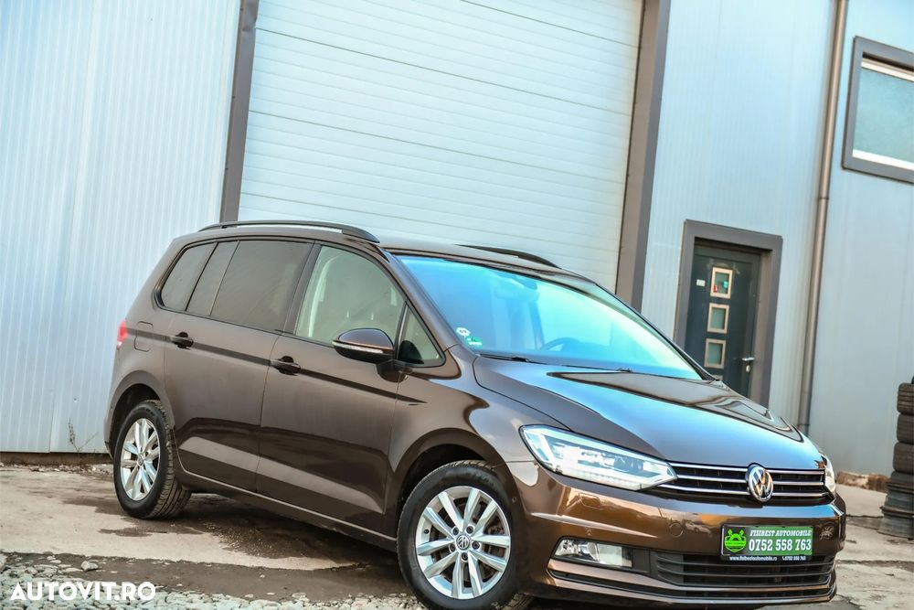 Volkswagen Touran - 1