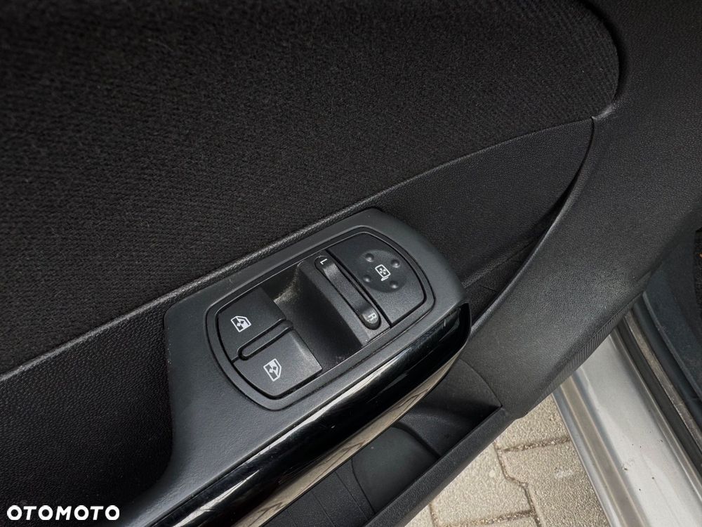 Opel Corsa - 31
