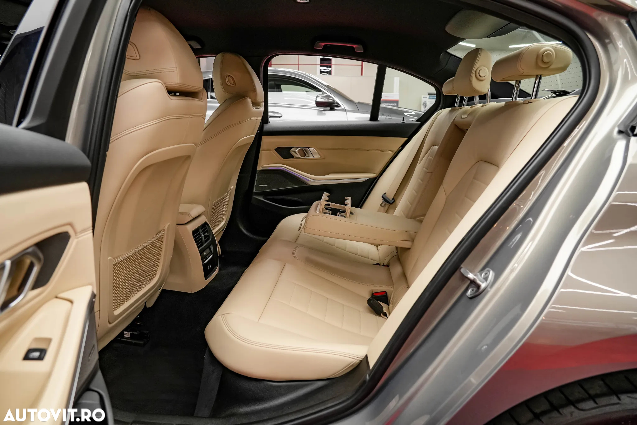 BMW Seria 3 330e Aut. M Sport - 10