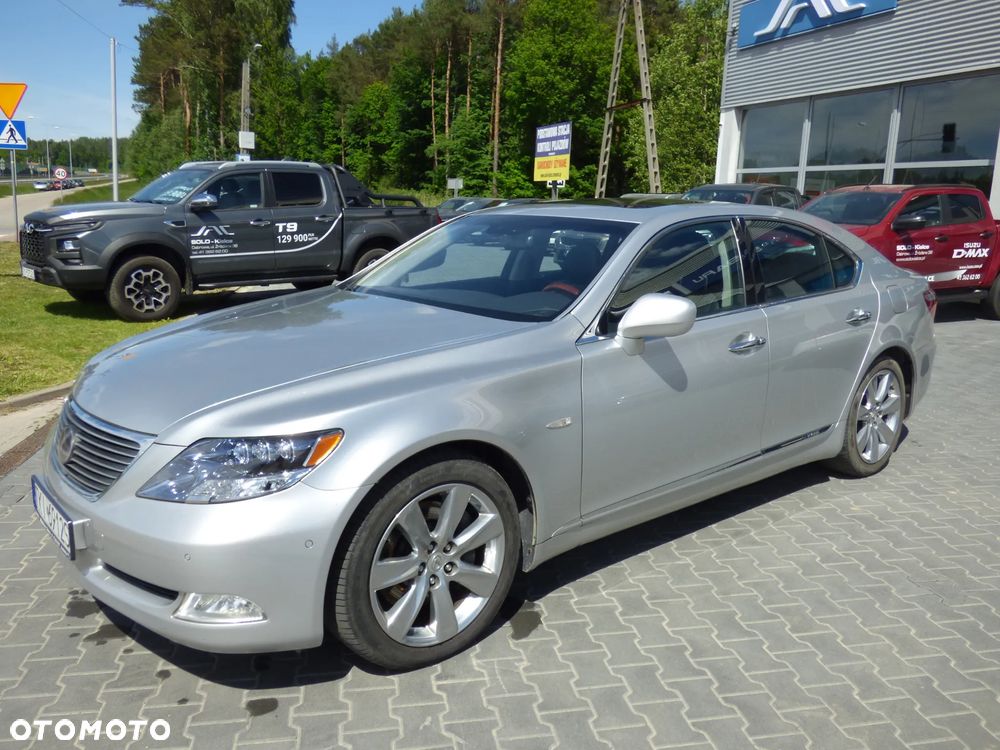 Lexus LS 600h L Superior - 3