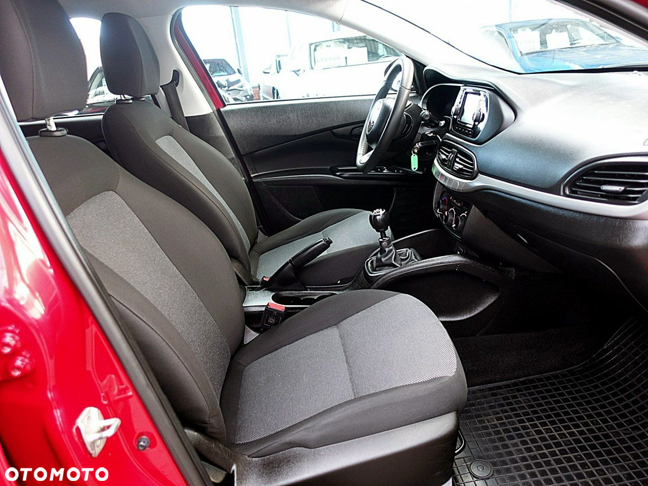 Fiat Tipo - 12