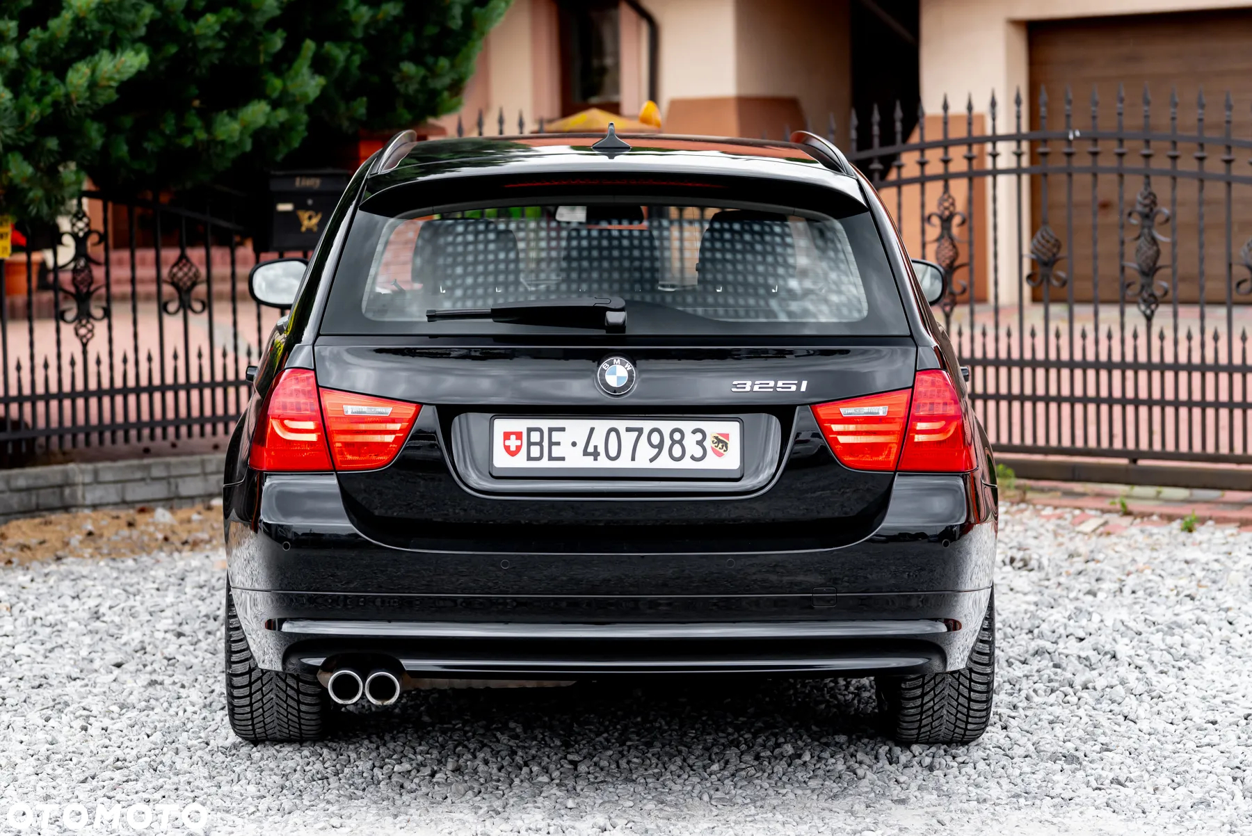 BMW Seria 3 325i xDrive Touring Edition Sport - 11