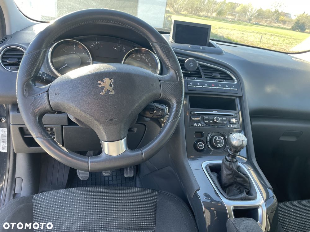Peugeot 5008 - 12