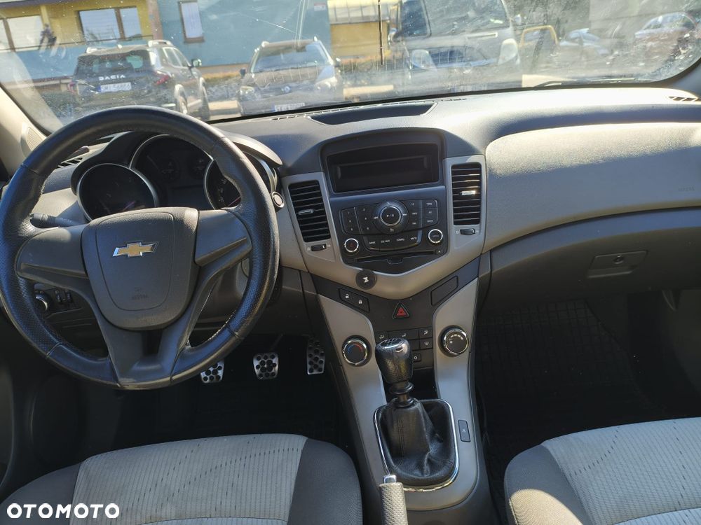 Chevrolet Cruze - 4