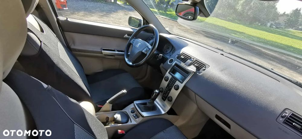 Volvo S40 2.0D Momentum - 5