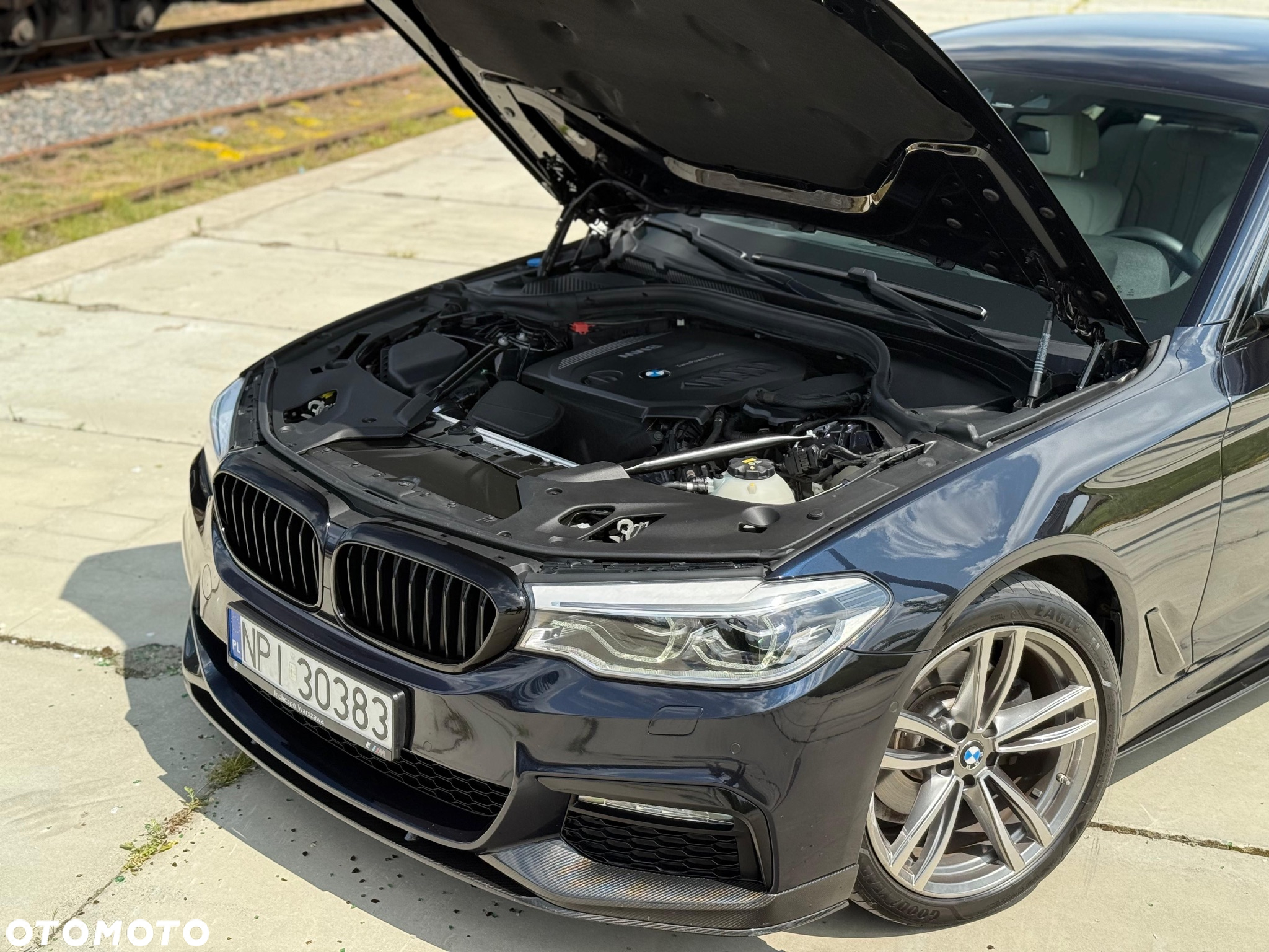 BMW Seria 5 520d xDrive M Sport sport - 27