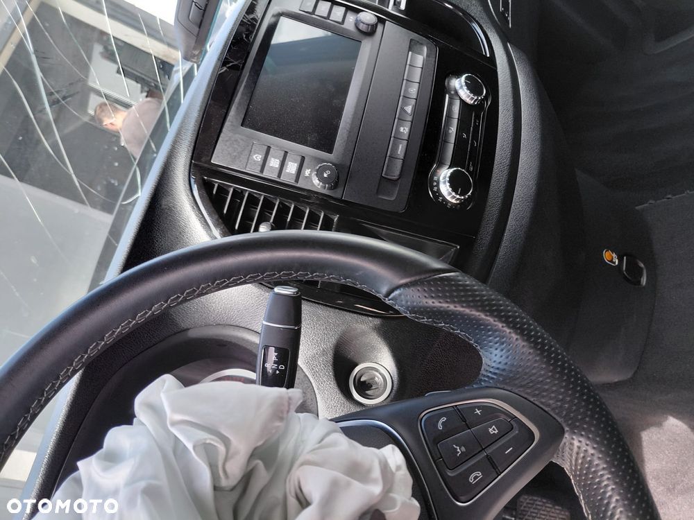 Mercedes-Benz Vito - 11