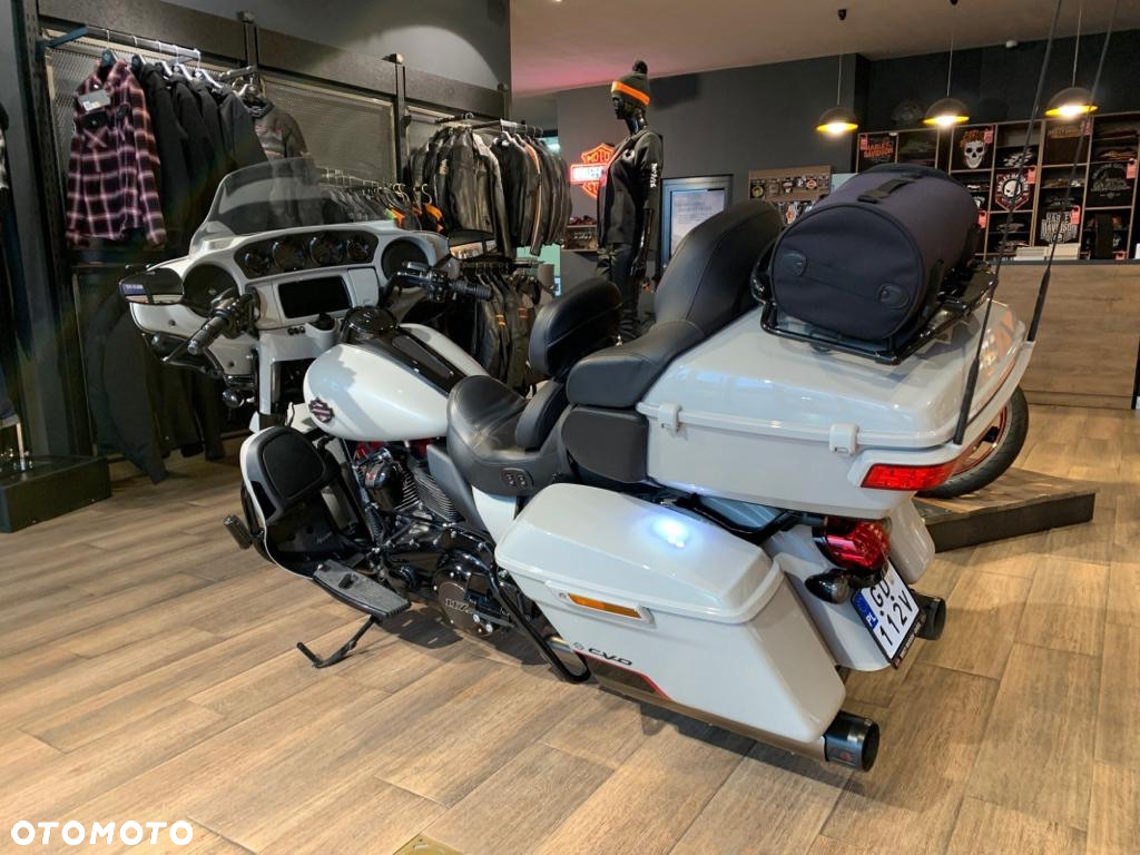 Harley-Davidson FLHTCU Ultra - 7