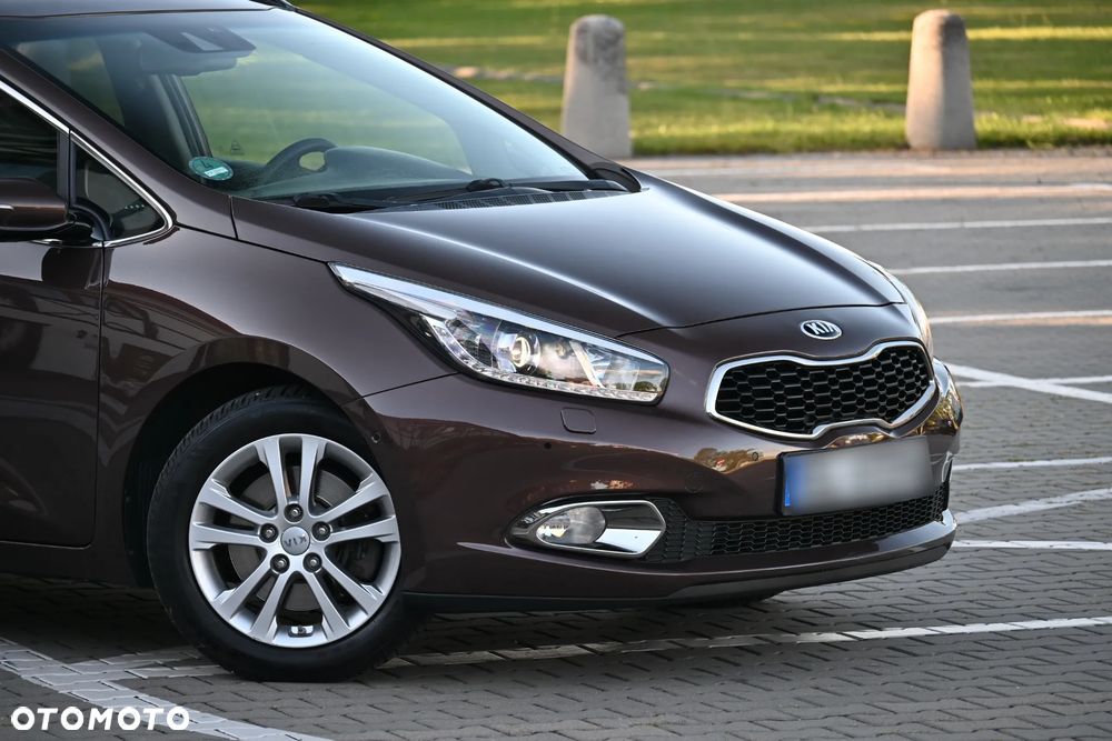 Kia Ceed 1.6 CRDi 128 Platinum Edition - 5