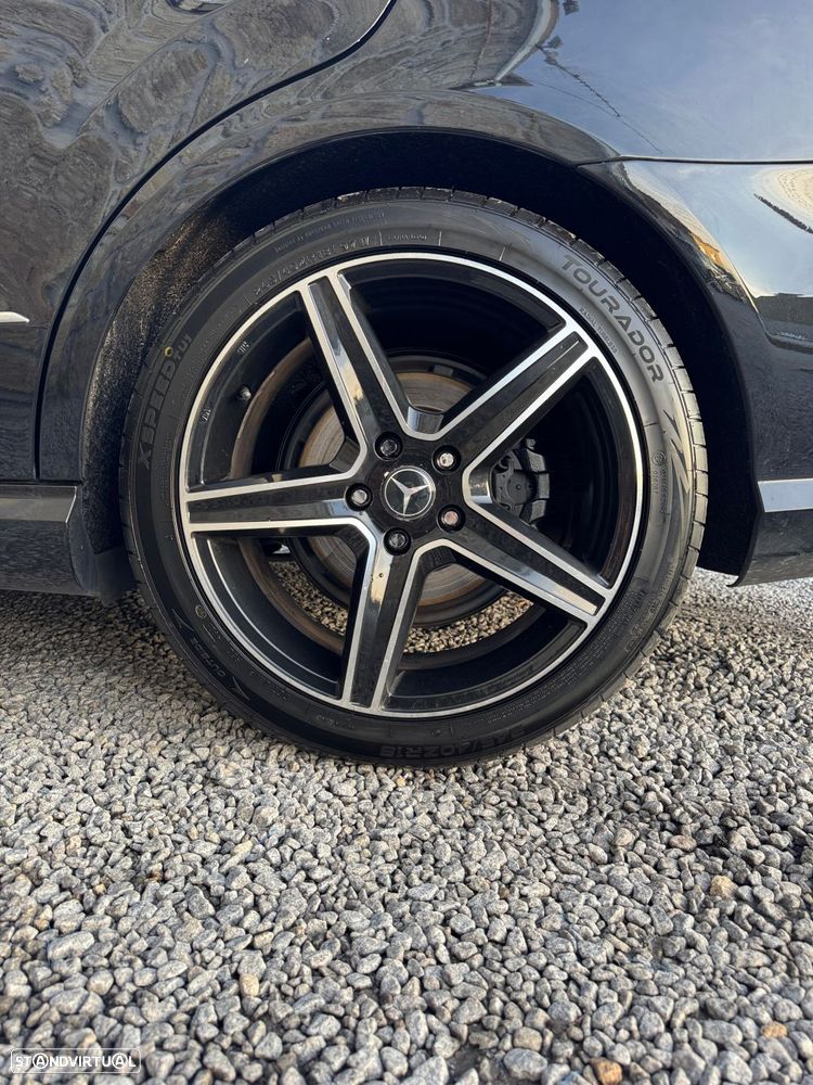 Mercedes-Benz E 250 - 25