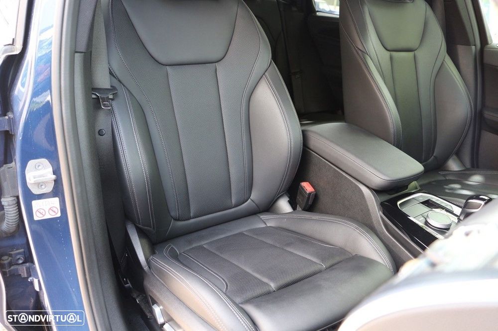 BMW X3 30 e xDrive Pack M Desportivo Pro - 17