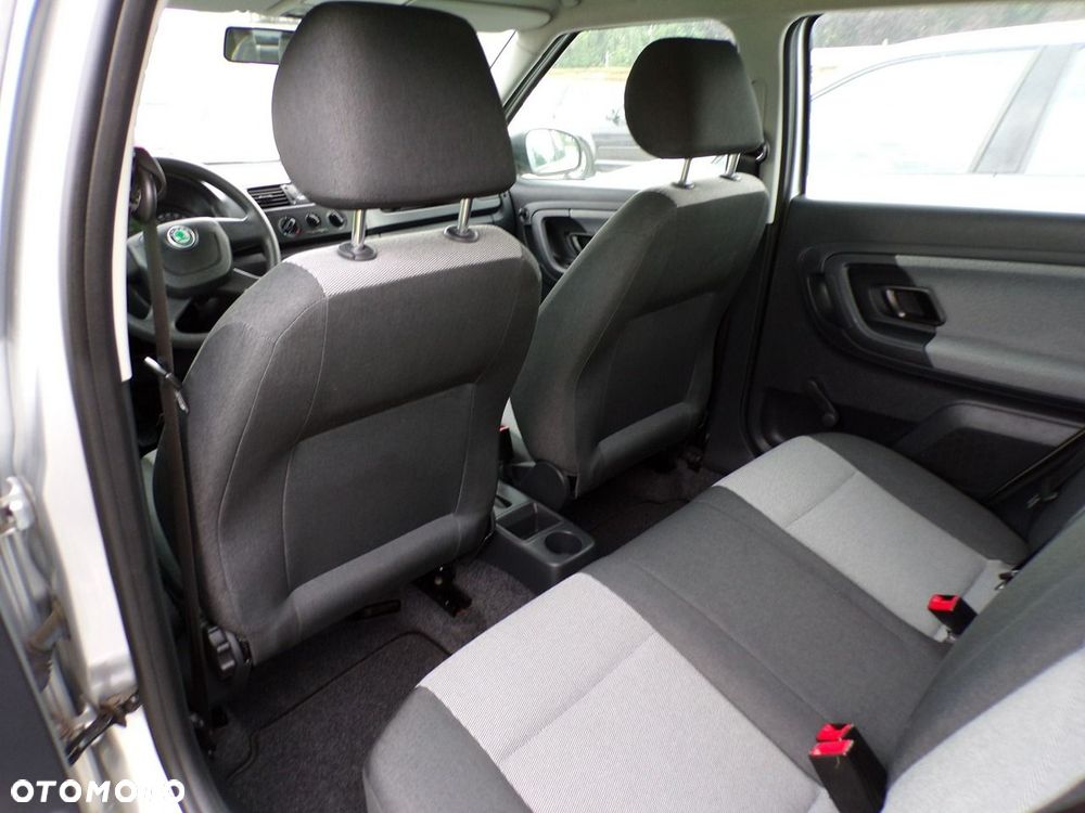 Skoda Fabia 1.2 HTP Fresh - 24