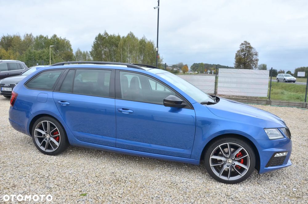 Skoda Octavia Combi 2.0 TDI DSG RS - 15