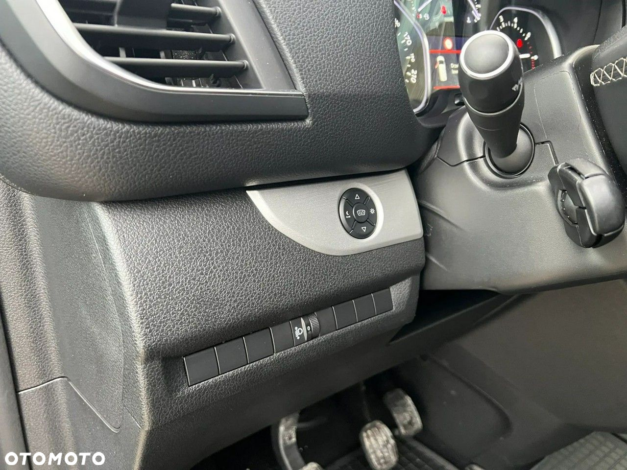 Peugeot Traveller 2.0 BlueHDi Long Business Vip - 22