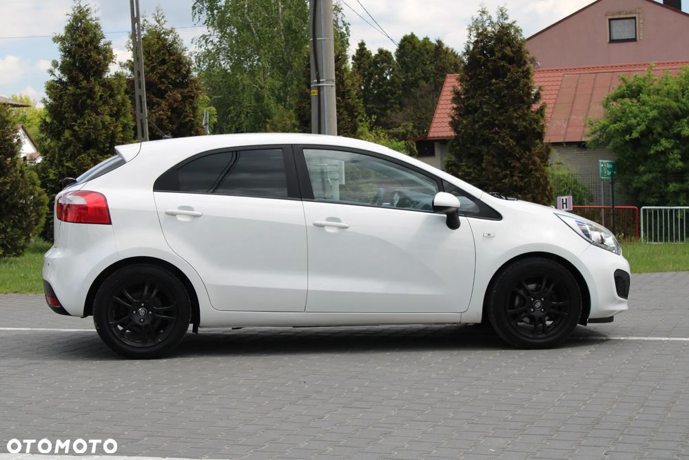 Kia Rio 1.2 Edition 7 - 9