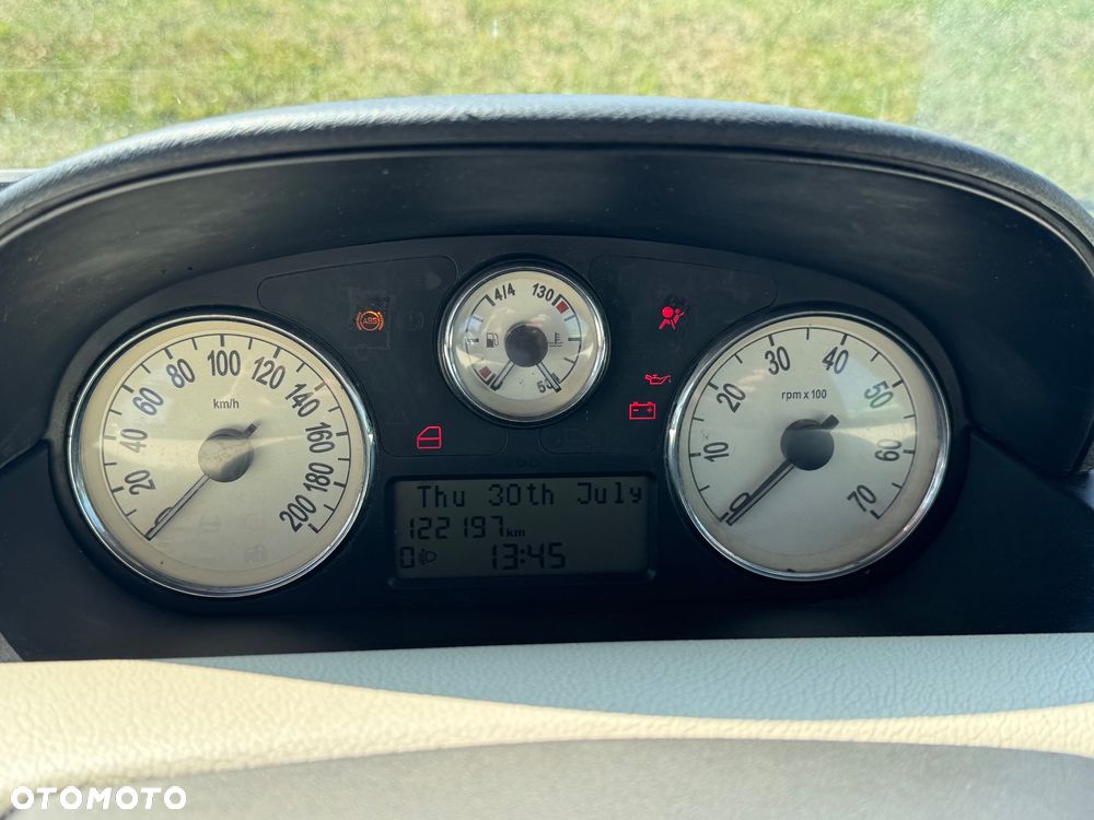 Lancia Ypsilon - 15