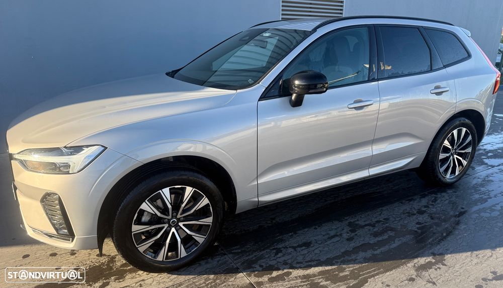 Volvo XC 60 2.0 B4 Plus Dark - 1