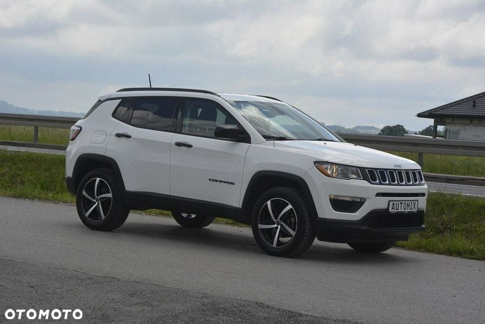 Jeep Compass - 12