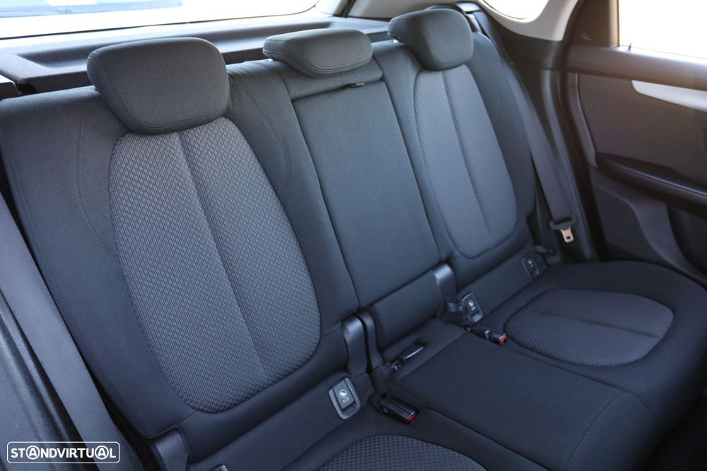 BMW 216 Active Tourer d Corporate Edition - 17