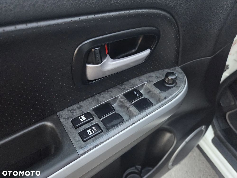 Suzuki Grand Vitara 1.9 DDiS X30 - 12