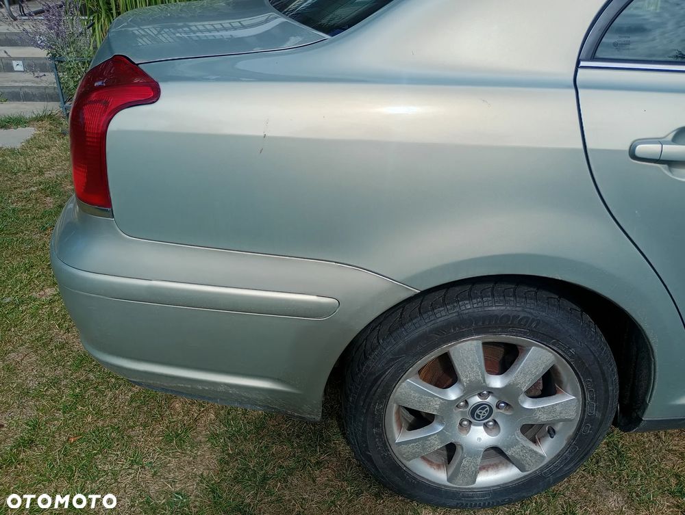 Toyota Avensis 1.6 VVT-i Terra - 33