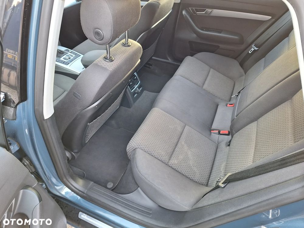 Audi A6 Avant - 14
