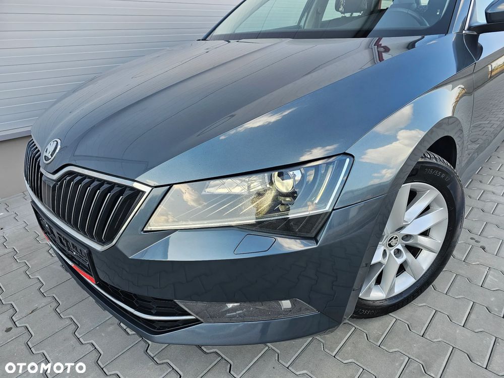 Skoda Superb 1.6 TDI DSG Style - 2