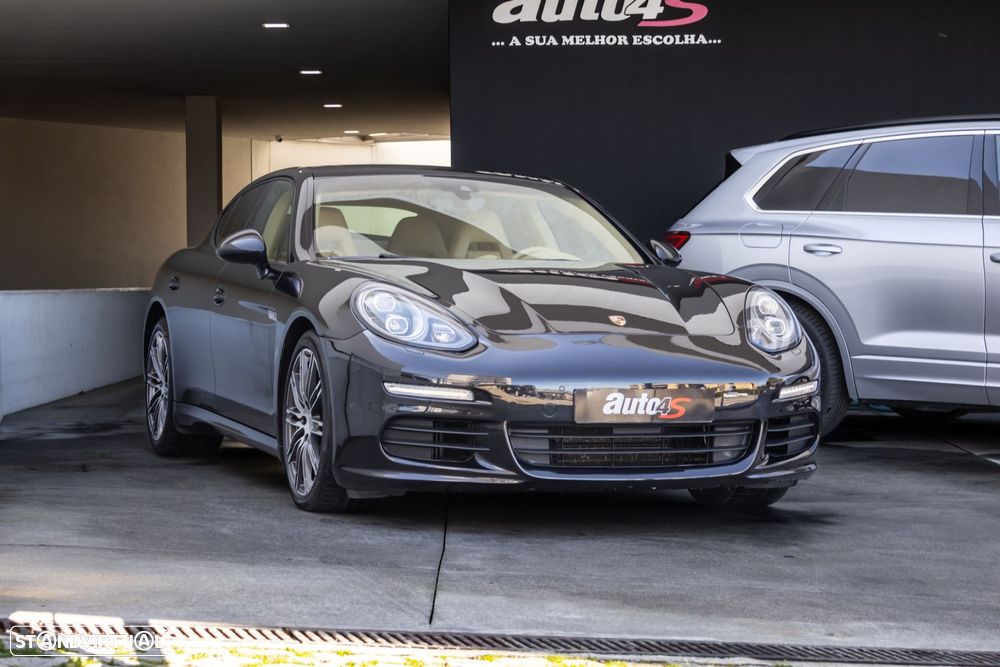 Porsche Panamera Platinum Edition - 3