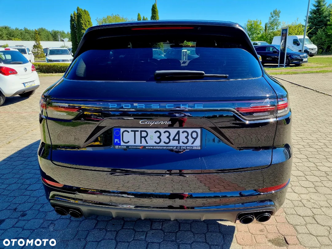 Porsche Cayenne - 5