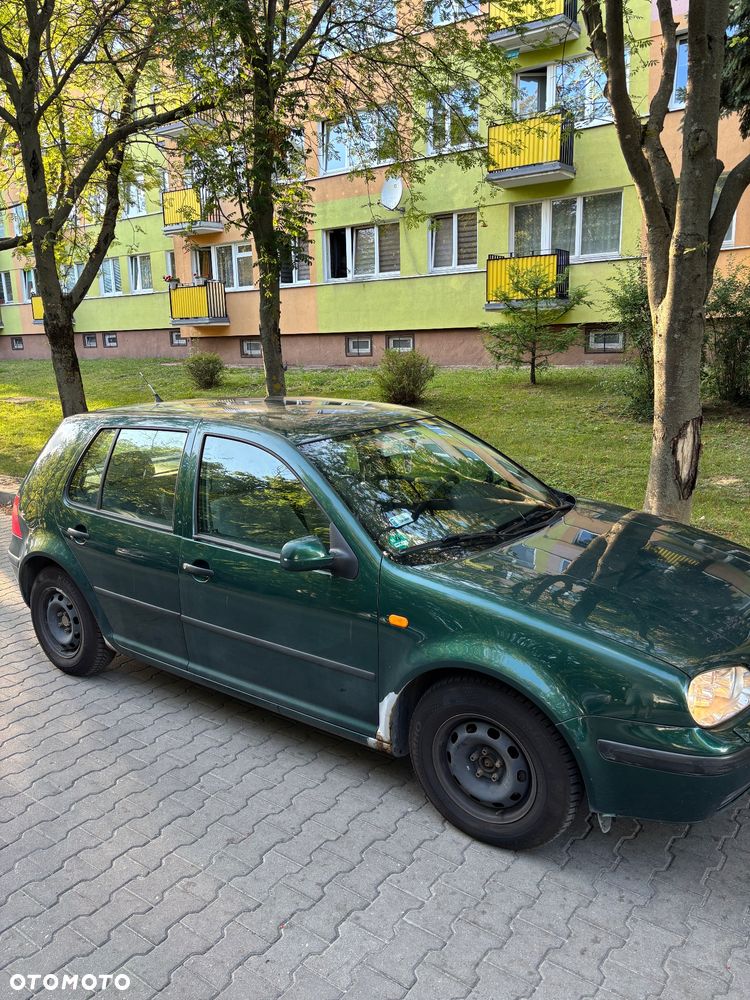 Volkswagen Golf 1.6 Comfortline - 2