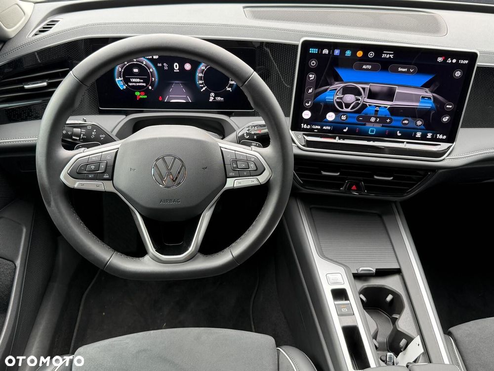 Volkswagen Passat - 11