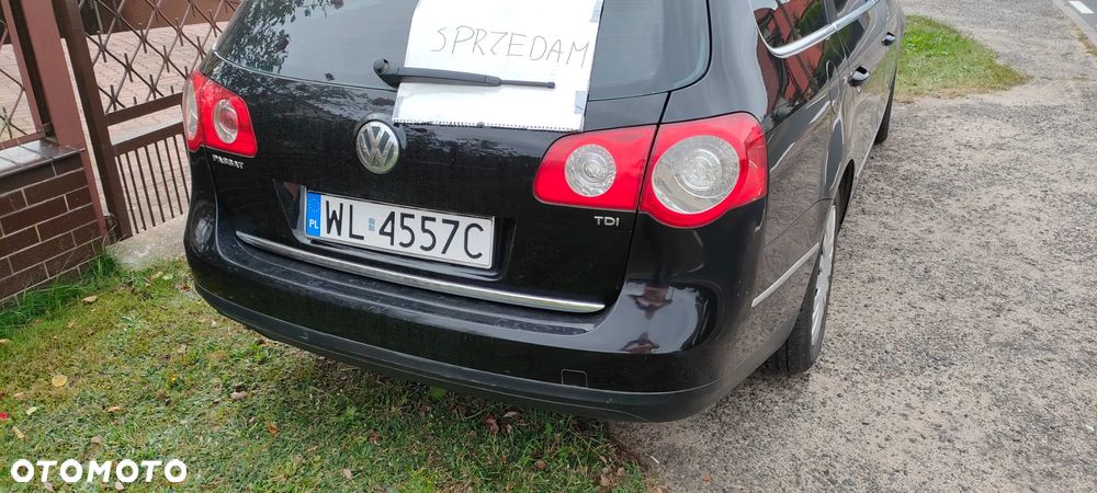 Volkswagen Passat 1.9 TDI Comfortline - 2