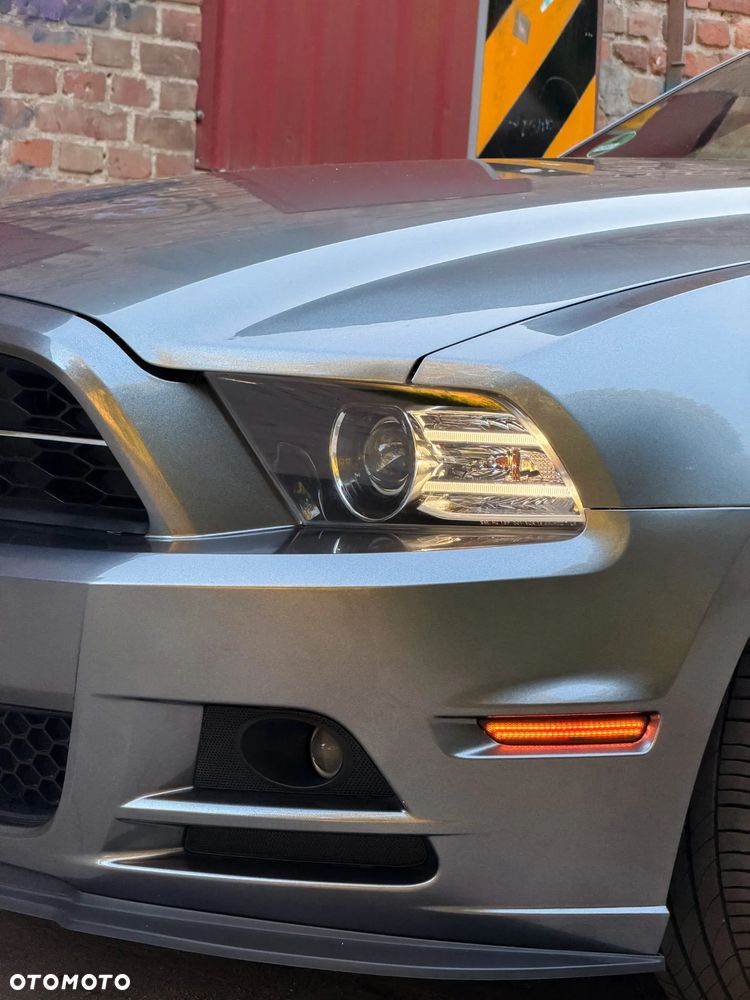 Ford Mustang 3.7 V6 Premium - 16