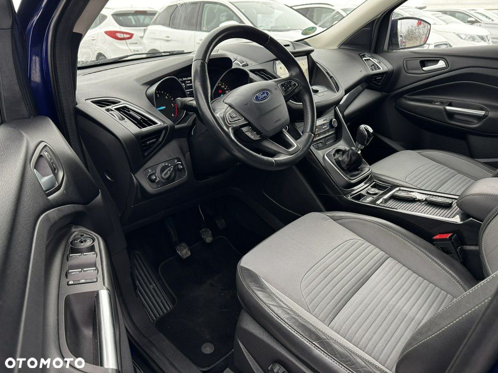 Ford Kuga 2.0 TDCi 4x2 Titanium - 11