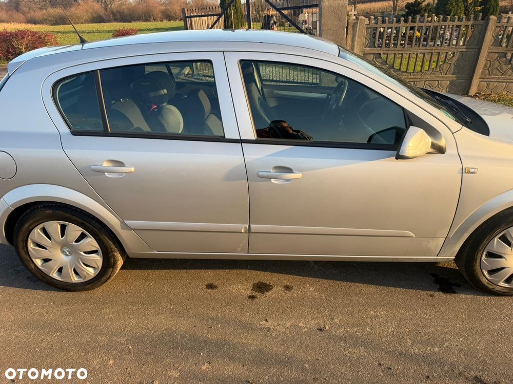 Opel Astra 1.6 - 5