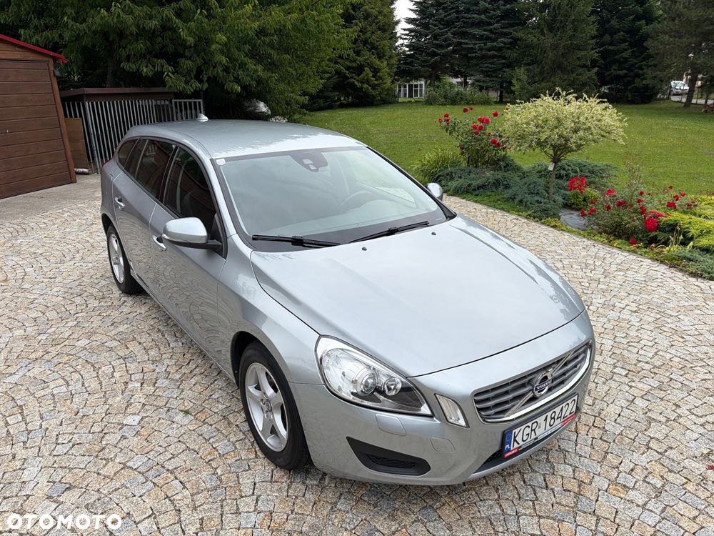 Volvo V60 D2 Kinetic - 19