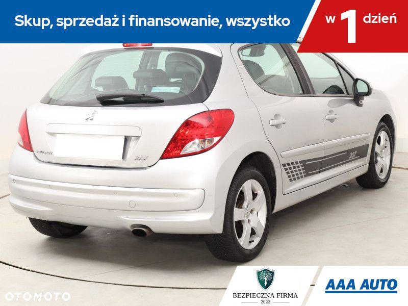 Peugeot 207 - 7