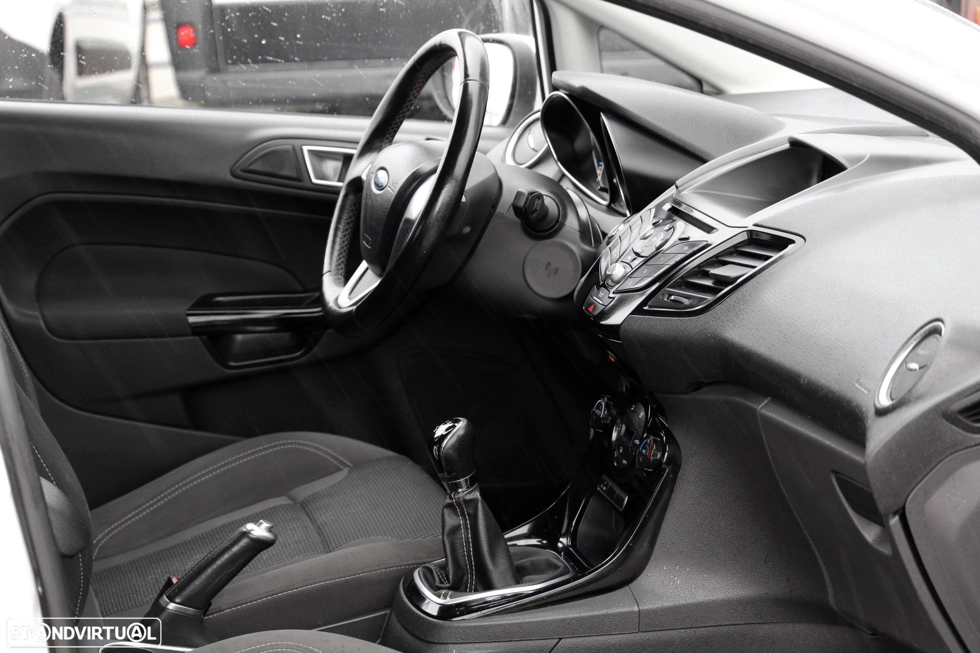 Ford Fiesta 1.0 Ti-VCT Titanium - 12