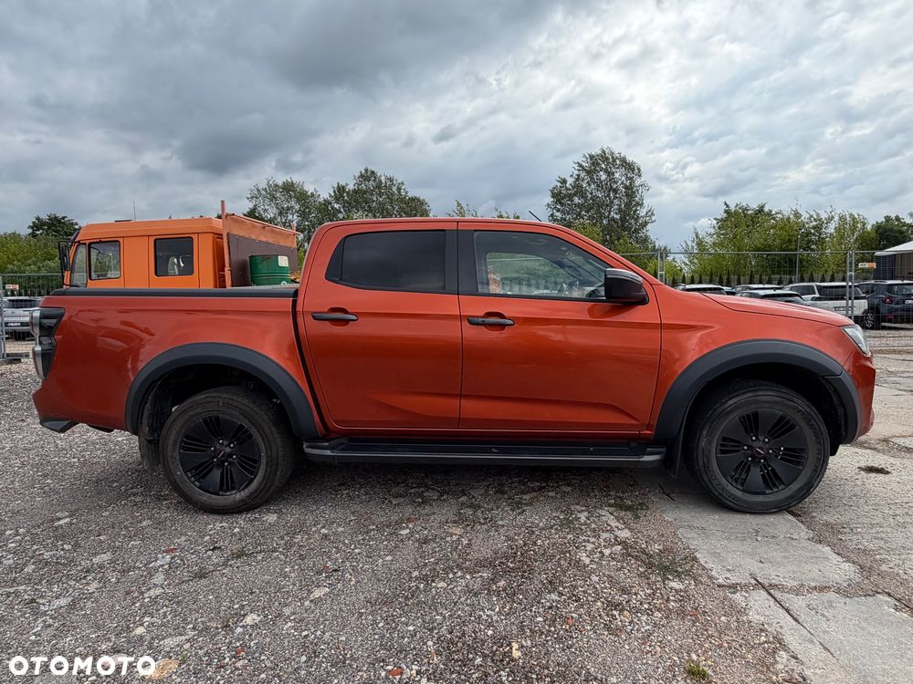 Isuzu D-MAX - 8