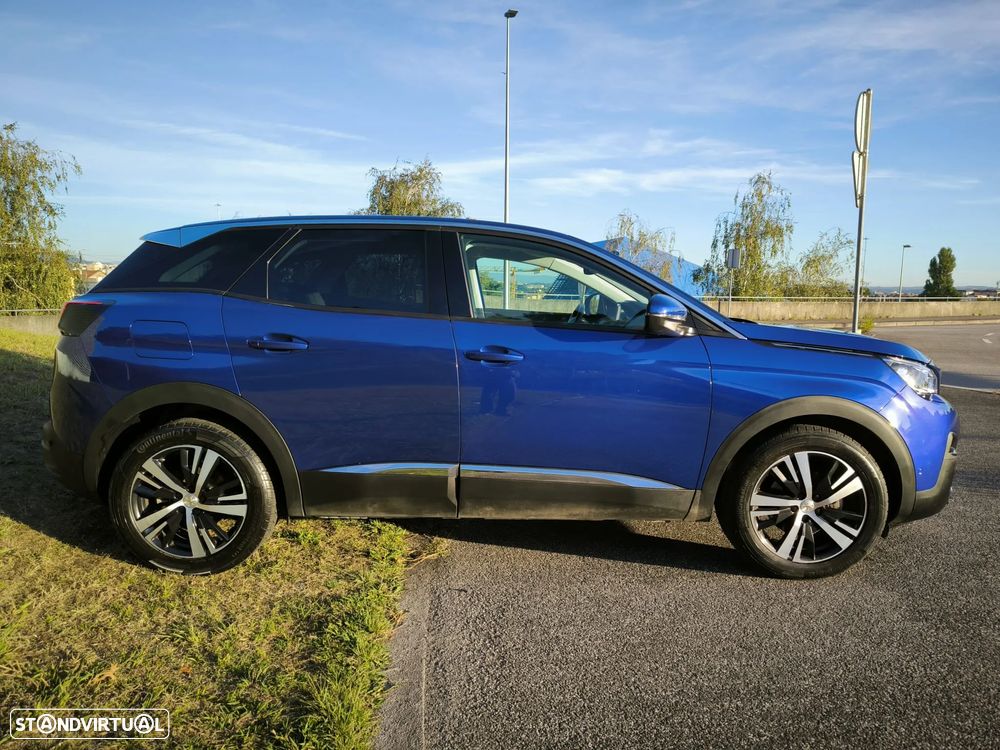 Peugeot 3008 PureTech 130 Stop & Start GPF Allure Pack - 4