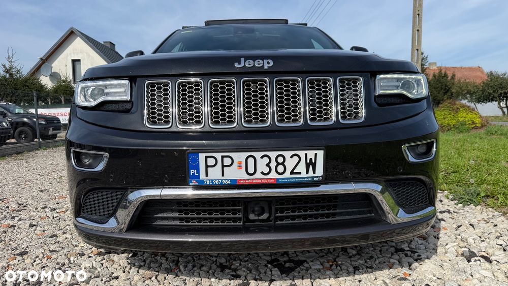 Jeep Grand Cherokee - 30