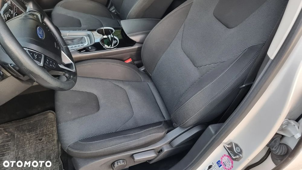 Ford Mondeo 2.0 TDCi Titanium PowerShift - 6