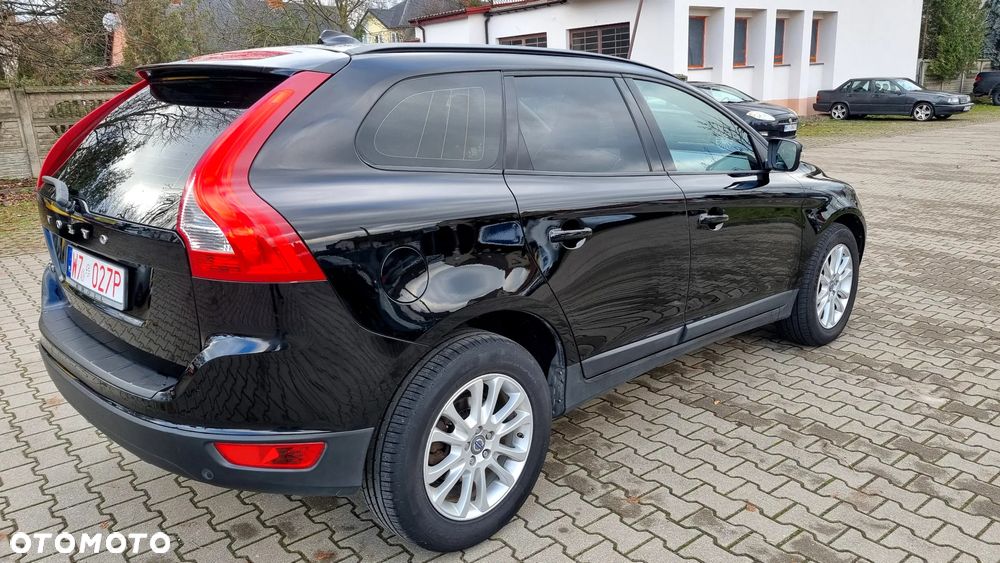 Volvo XC 60 D3 Momentum - 4