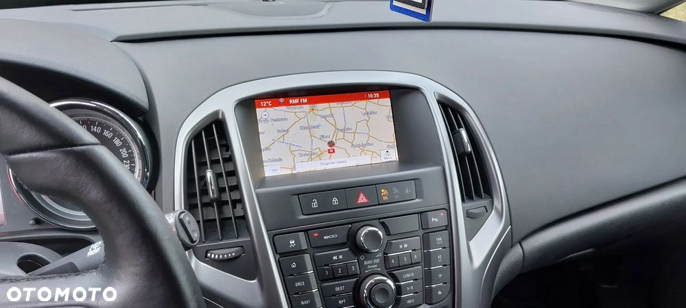 Opel Astra 1.4 Turbo Sport - 29