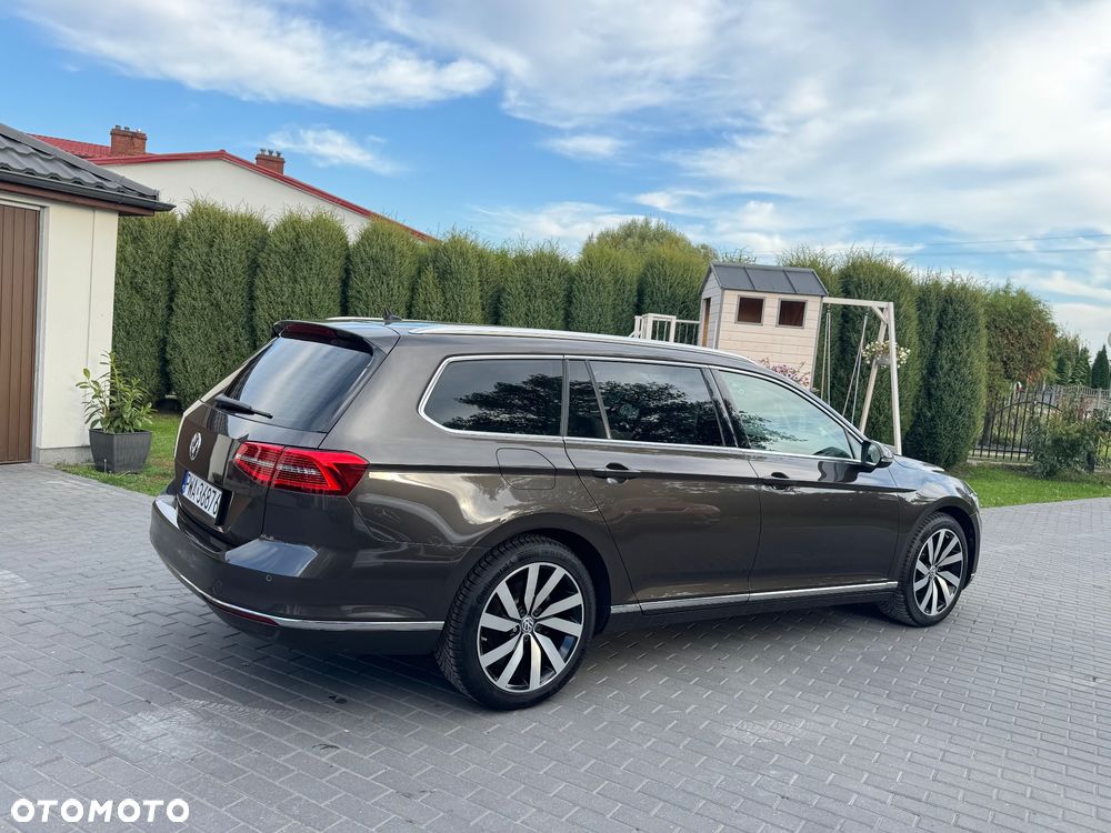 Volkswagen Passat 2.0 TDI (BlueMotion Technology) DSG Highline - 38