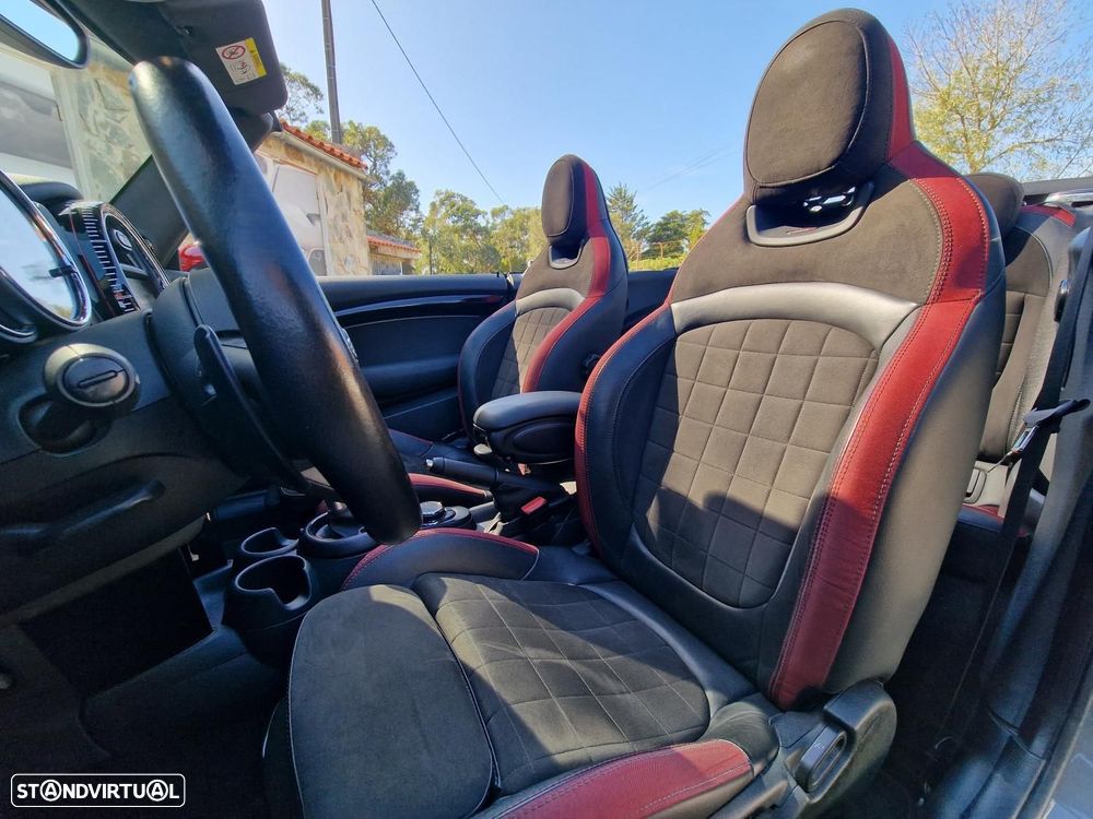 MINI Cabrio John Cooper Works Auto Desportiva - 39