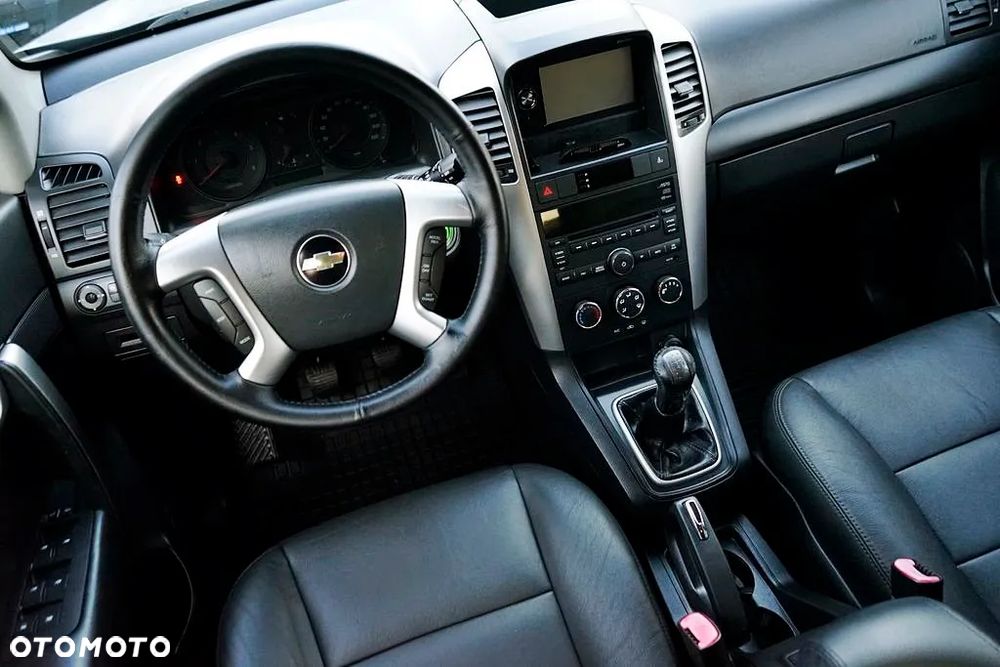 Chevrolet Captiva - 22