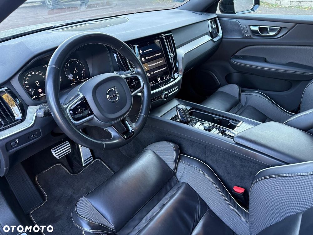 Volvo S60 B5 B AWD R-Design - 9