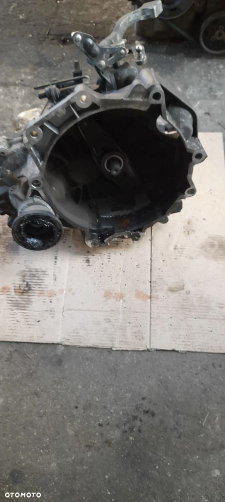 skrzynia biegów VW POLO IV 9N 1.2 12V  FQE - 1