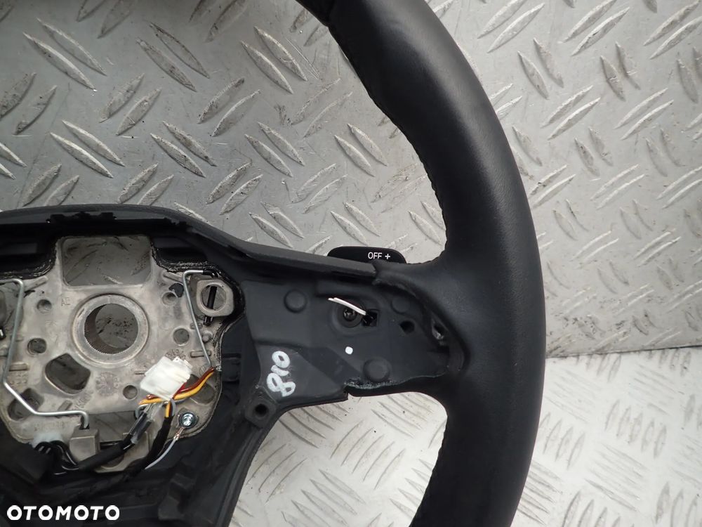 KIEROWNICA SKÓRA ŁOPATKI GOLF VIII 311626381340 - 2